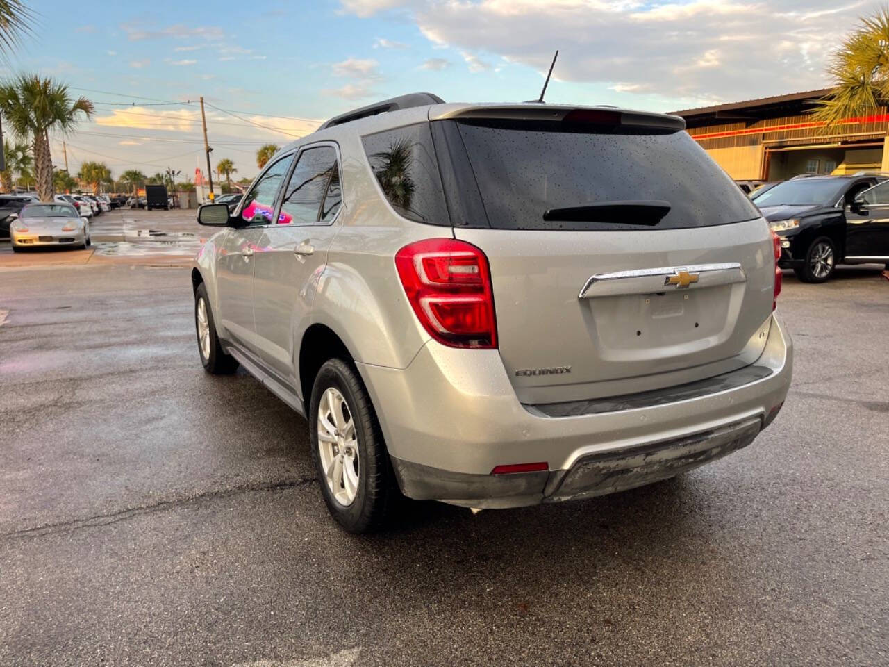 2017 Chevrolet Equinox for sale at SMART CHOICE AUTO in Pasadena, TX