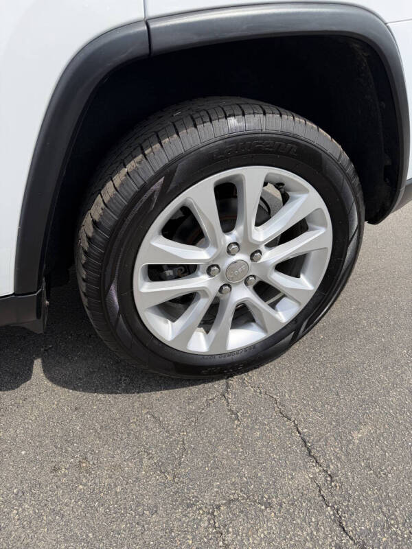 2020 Jeep Grand Cherokee Laredo E