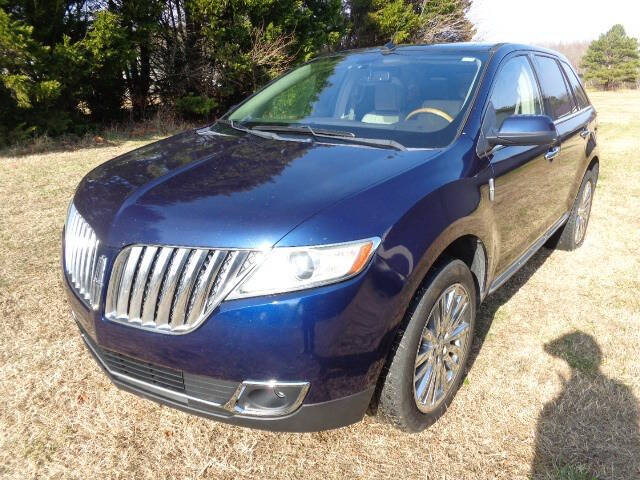 2011 Lincoln MKX for sale at European Coach Werkes, Inc in Frankford DE