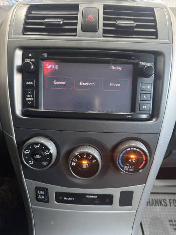 2013 Toyota Corolla LE