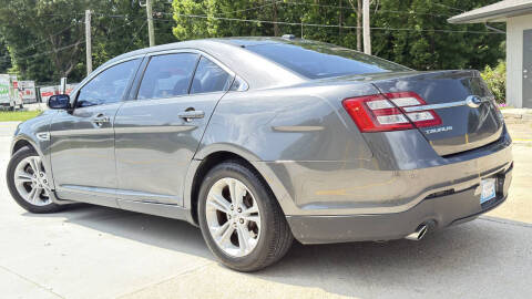 2015 Ford Taurus SEL