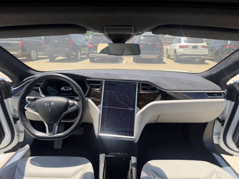 2016 Tesla Model S 90D