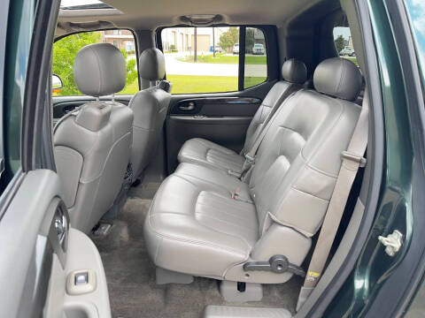 2004 GMC Envoy XUV SLT