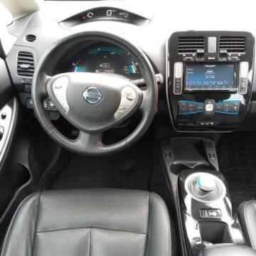 2016 Nissan LEAF SL