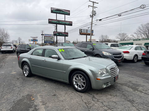 2006 Chrysler 300 for sale at Boardman Auto Mall in Boardman OH
