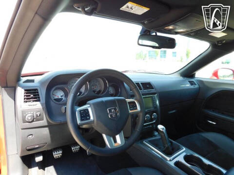 2011 Dodge Challenger SRT8 392