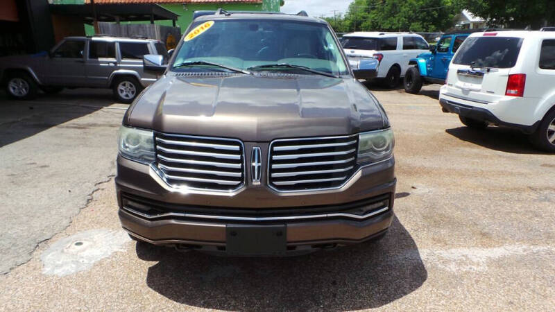 2016 Lincoln Navigator Select
