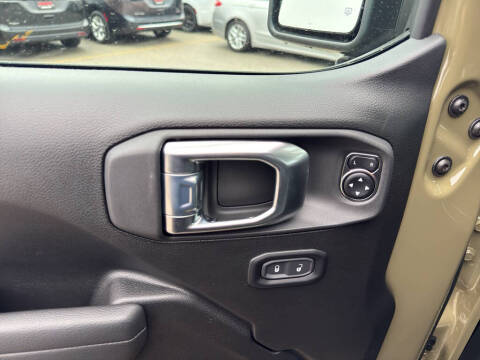 2026 Jeep Gladiator Sport