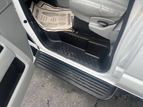 2009 Ford E-Series E-150 XL