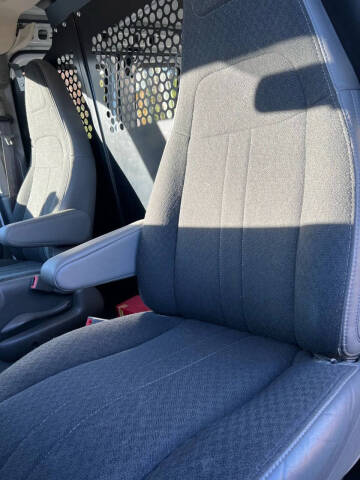 2024 Chevrolet Express 2500