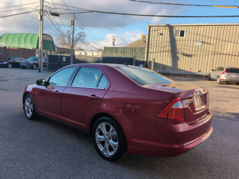 2012 Ford Fusion SE