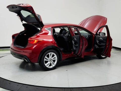 2018 Infiniti QX30 Luxury