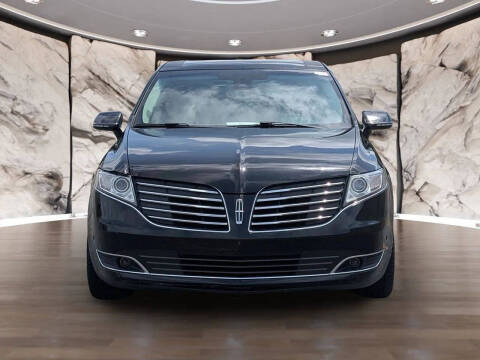 2019 Lincoln MKT Reserve