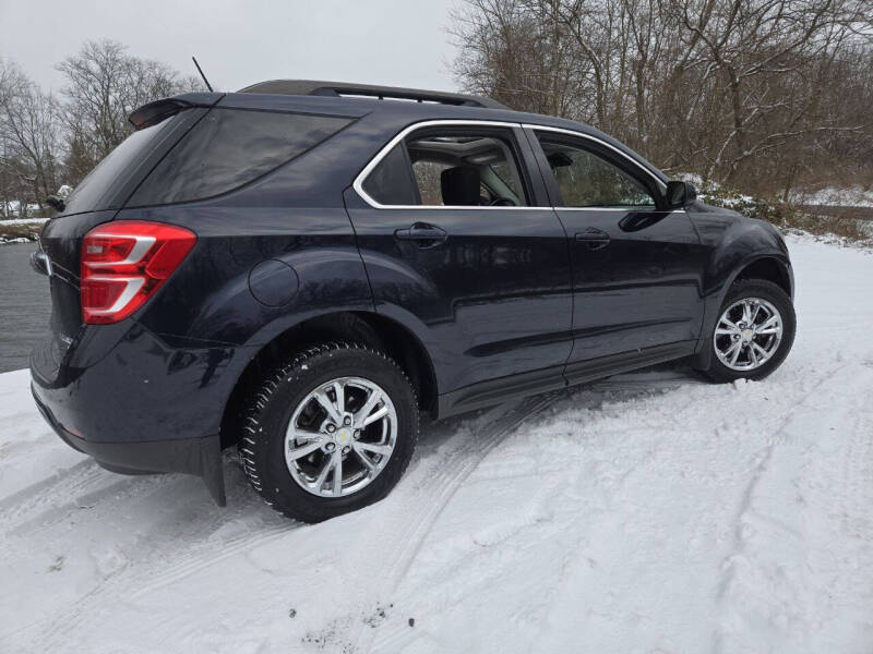 2016 Chevrolet Equinox LT photo 4