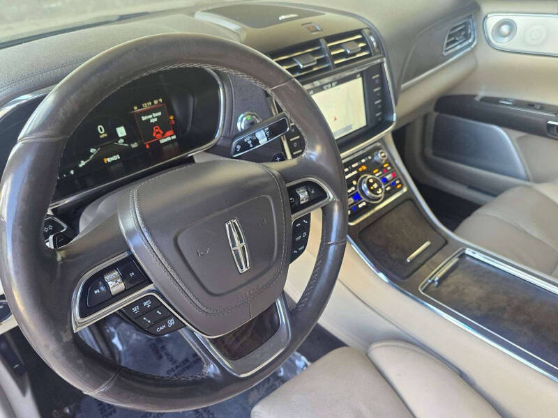 2017 Lincoln Continental Reserve