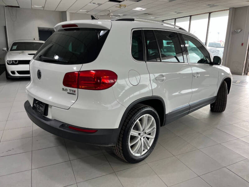 2015 Volkswagen Tiguan SE photo 11