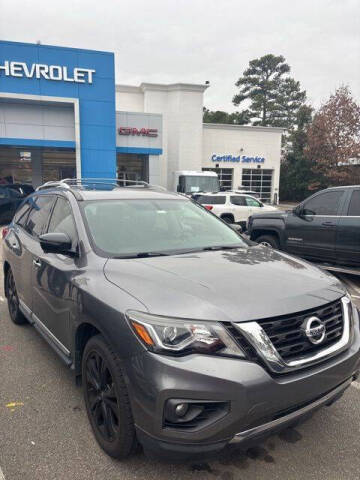 2017 Nissan Pathfinder Platinum