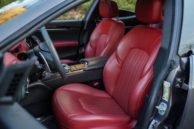 2023 Maserati Ghibli Modena