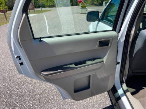 2009 Ford Escape XLS