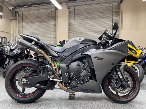 2013 Yamaha YZF-R1