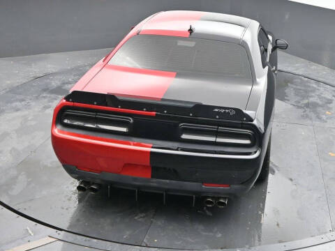 2016 Dodge Challenger SRT Hellcat