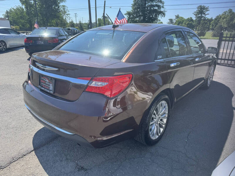2012 Chrysler 200 Limited