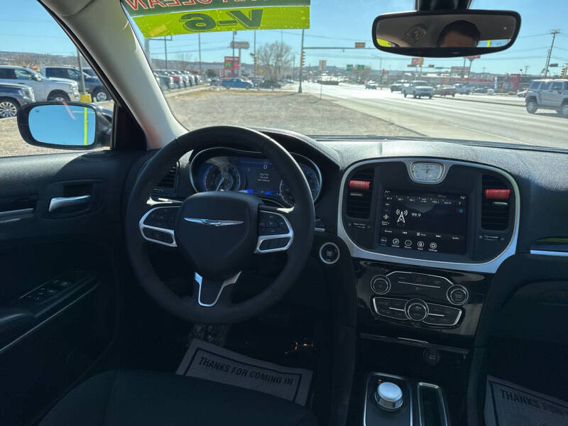 2023 Chrysler 300 Touring