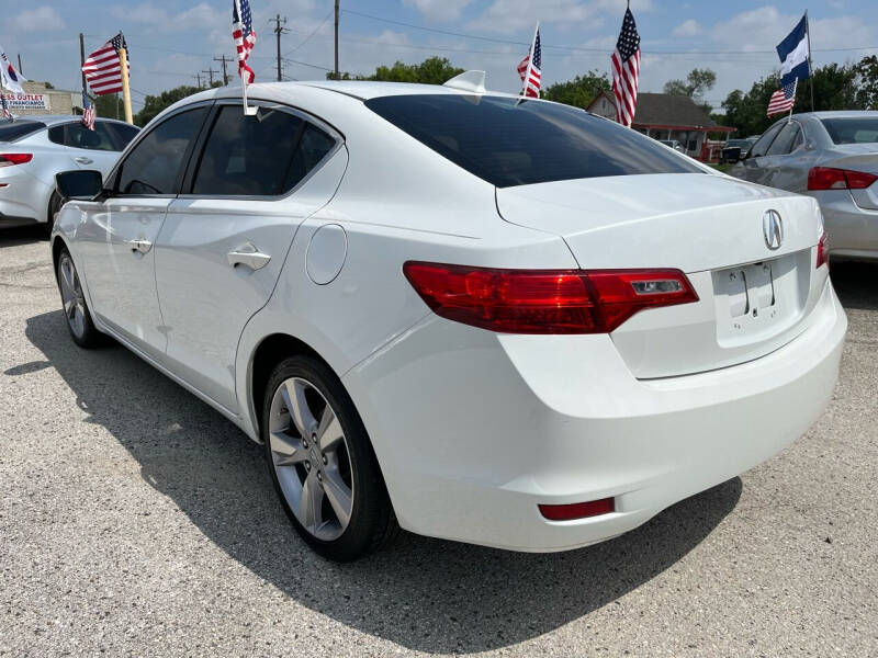 2014 Acura ILX 2.0L w/Tech