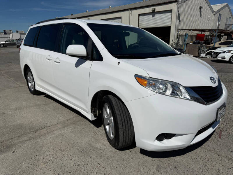 2014 Toyota Sienna