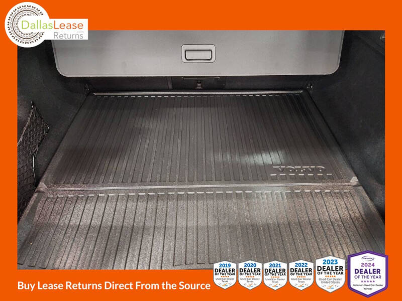 2023 Volvo XC60 Recharge T8 Plus Bright Theme