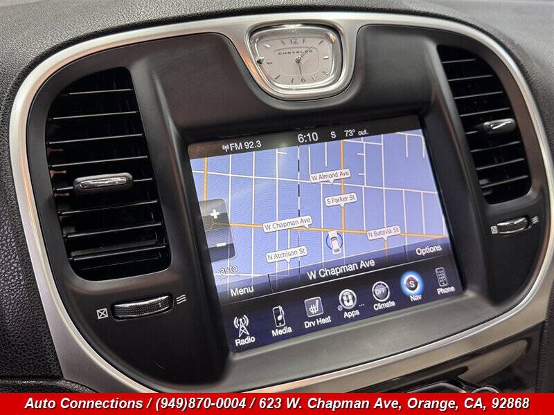 2016 Chrysler 300 Limited Anniversary