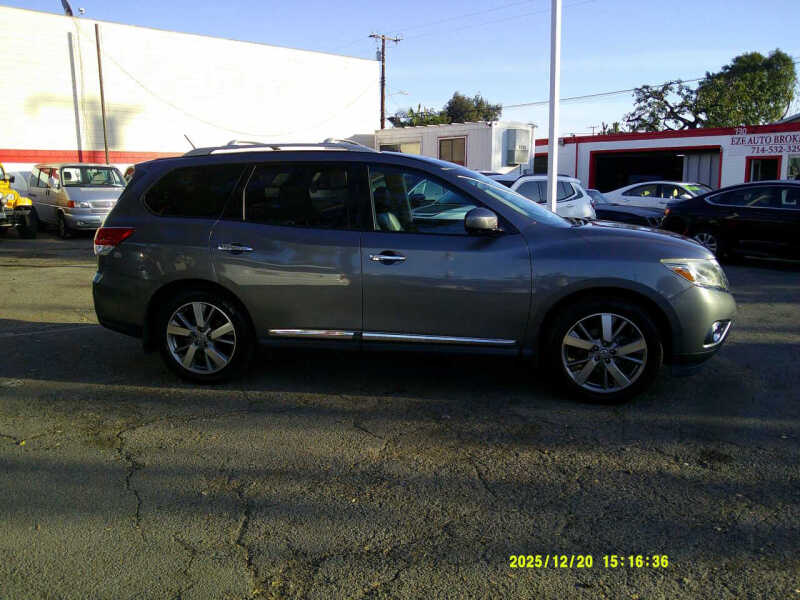 2016 Nissan Pathfinder Platinum