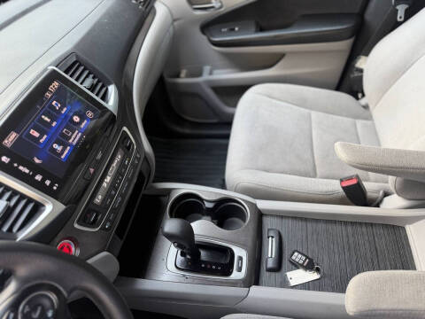 2017 Honda Pilot EX