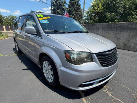 2014 Chrysler Town and Country Touring