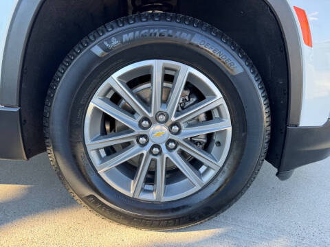 2022 Chevrolet Traverse LT Cloth