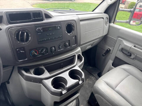 2013 Ford E-Series E-250