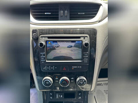 2017 Chevrolet Traverse LT