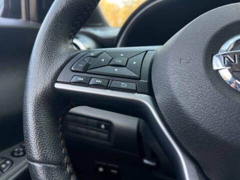 2021 Nissan Kicks SR