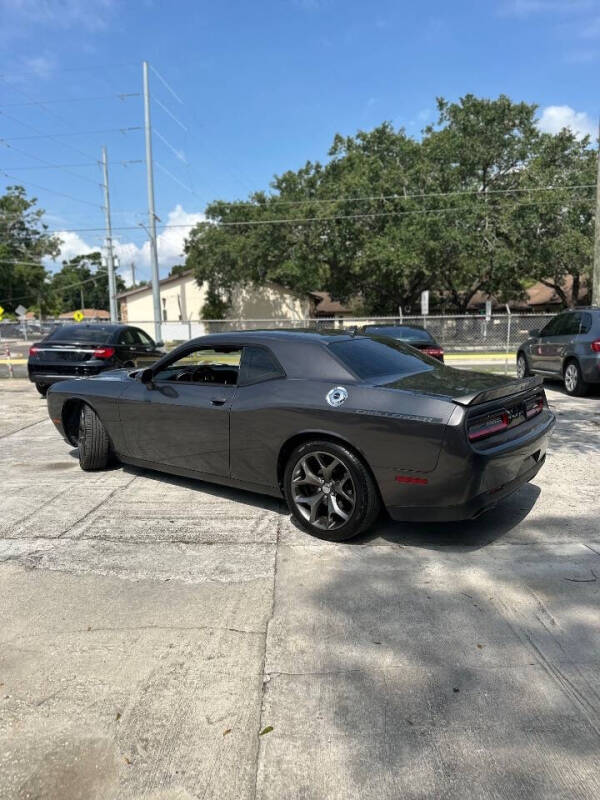 2015 Dodge Challenger SXT Plus
