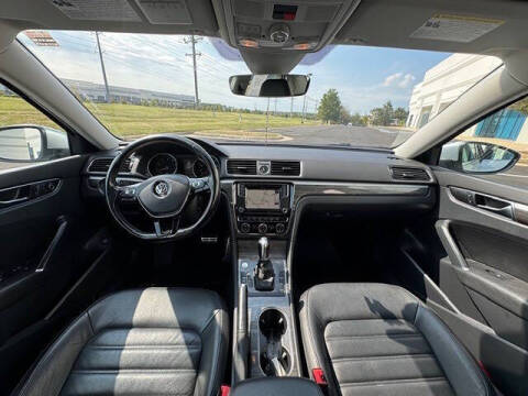 2017 Volkswagen Passat V6 SEL Premium