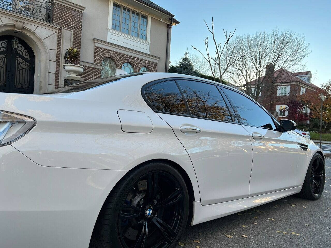 2013 BMW M5 Sedan - $27,900