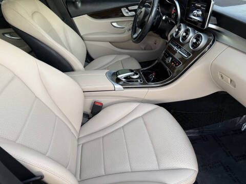 2016 Mercedes-Benz C-Class C 300