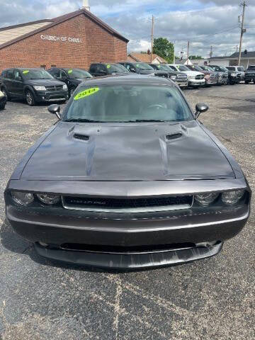 2014 Dodge Challenger SXT Plus