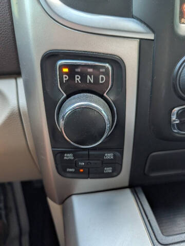 2016 RAM 1500 SLT