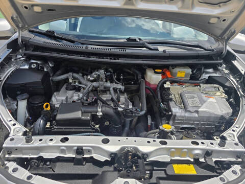 2014 Toyota Prius c Four