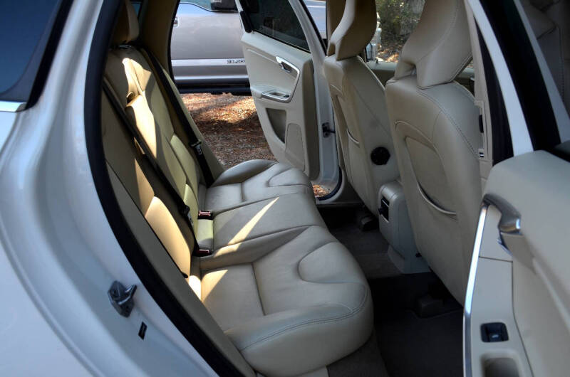 2015 Volvo XC60 3.2 Premier Plus