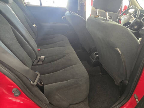 2010 Nissan Versa 1.8 S