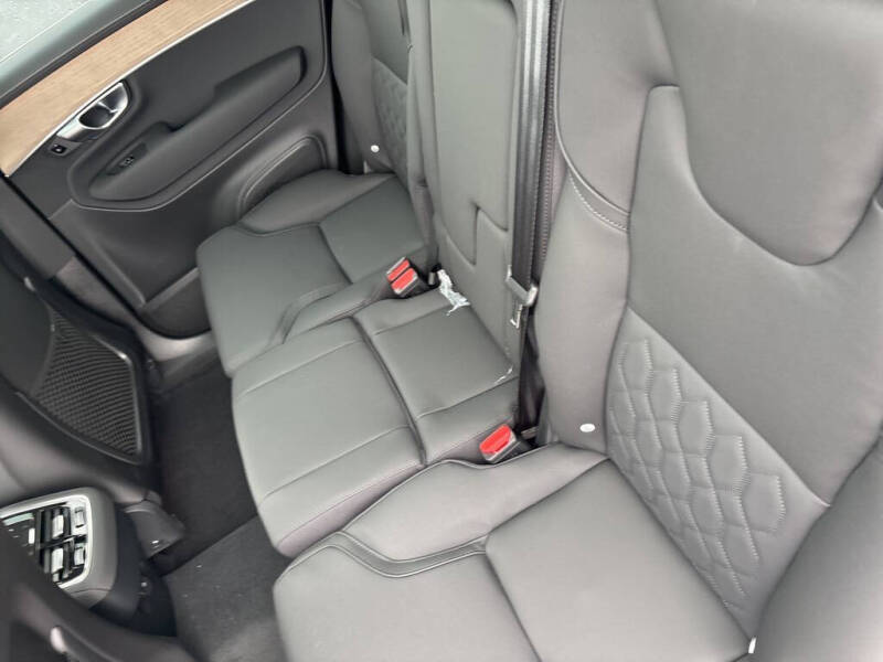 2026 Volvo XC90 B6 Plus 7P