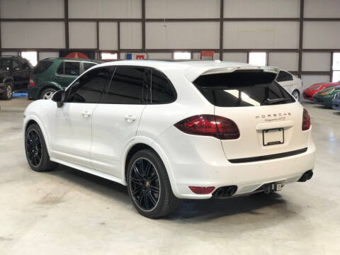 2013 Porsche Cayenne GTS