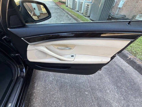 2016 BMW 5 Series 528i